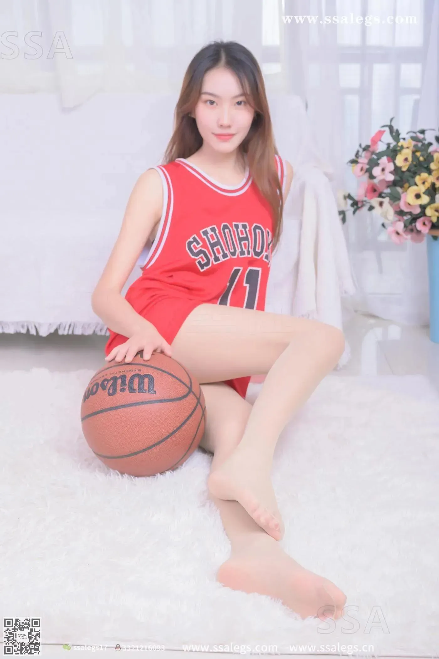 [SSA丝社]超清写真 NO.325 素素小姐姐放假在家穿丝袜陪你玩篮球(下) [79P]插图